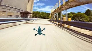 Abandoned Factories, Backwards Dives and VIBES // FPV Freestyle [4K]