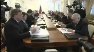 Владимир Путин обкатывает Ё Мобиль