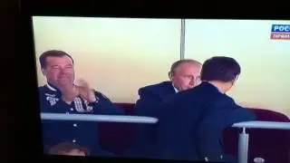 Жуков игнорирует Медведева