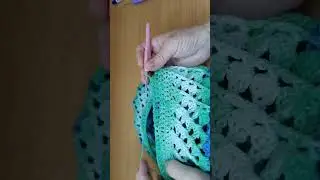 Обвязка ободка Осеннего берета Рачьим шагом. Видео по вязанию берета у меня на канале 