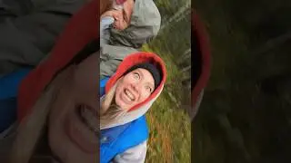 Мне кажется, даже сам водитель не понимает, что это за машина !🤣 