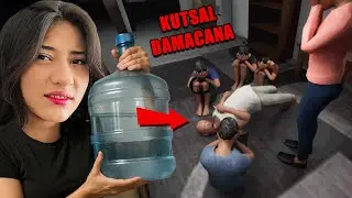 WE WERE FUCKED BY THE FOOT OF THE DEMIJAN! | Water Delivery