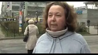 Тётка, ты че курила???  дай нам=)