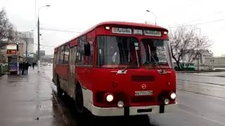Автобус Лиаз 677 в Москве и звон бутылок