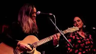 Patricia Benito y Yoly Saa - Doce Lunas | Aviones