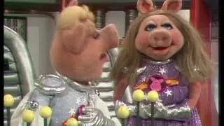 Muppet Show Pigs in Space Season 2