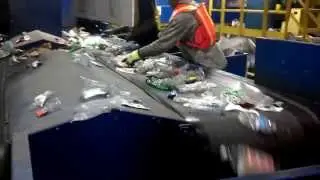 Principia College visits the MRF of Republic Recycling Services, February 2014