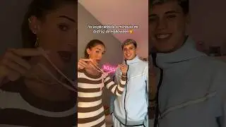 Yo enseñándose lo a mi amiga también😂: