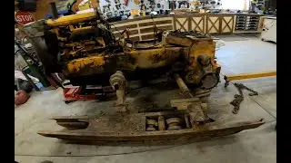 John Deere 350 Dozer - front cowling, Undercarriage rails removed