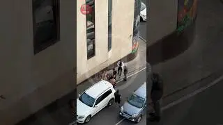 Качок устроил разборки на улице в Сочи