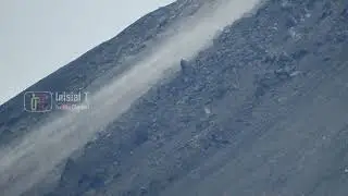 KUBAH LAVA MERAPI AMBROL LAGI