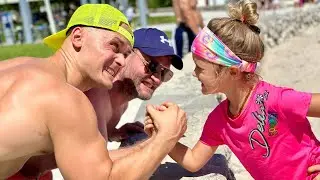 Bodybuilder vs Super Strong Girl in Arm Wrestling!