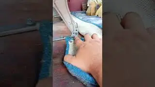 Сиденья от самолёта установлены.