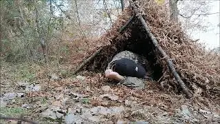 TECNICHE DI SOPRAVVIVENZA - COSTRUZIONE RIPARO NATURALE