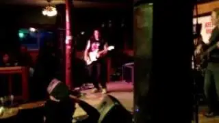 Super-Vee Artist Chris Duarte Performs 