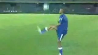 Ronaldinho humilhando Robinho