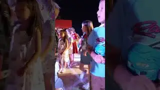 на дискотеке