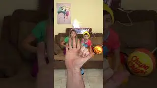 OMG! How many fingers are on a hand