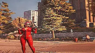 Женщина в костюме Анархиста бегает по городу и бьёт людей огромной розовой пиписькой