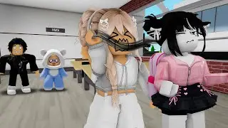 My Daughter's Hair Is Being Pulled in Class on Roblox!