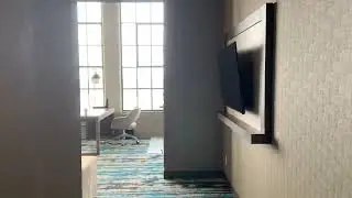 Embassy Suites Corner King  Rockford, Illinois Room 911