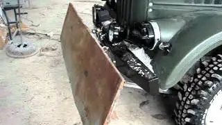 ГАЗ 69 с подьемом лопаты