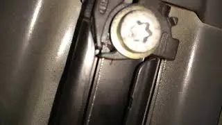 Как установить преднатяжитель ремня безопасности на BMW E34/E32