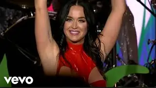 Katy Perry - Roar (Live Norwegian Prima's Ceremony From Play Las Vegas)