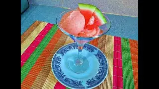 HELADO DE SANDIA Y PLÁTANO.  Ligth