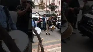 Ayvazın Ali Davul Çalarkene