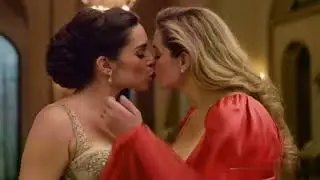 Two  Indian Women raveena and surekha to each other ｜ Lesbians Kissing Video #love_rbPydnEDqa0 #000