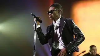 Usher - Live at iTunes Festival 2012 (Full Show)