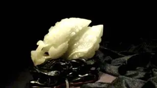 Bitter gourd jade carving