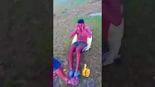 kisi pe bas nhi kya jindgi hai thokro pe war du 