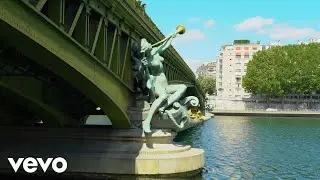 Serge Reggiani - Le pont Mirabeau (Lyrics video)