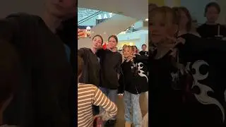 Встретила зрителей в своем кафе!