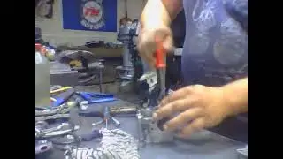 ночная смена в мастерской