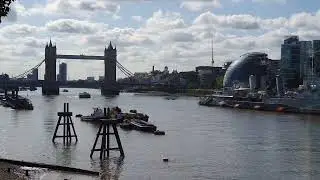 5 minute GVs video of London Tower Bridge,  River, uber boats