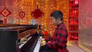 George Yeung(8) plays Minute in C Major