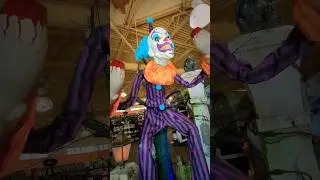 Stilts Animatronic (Spirit Halloween 2023)