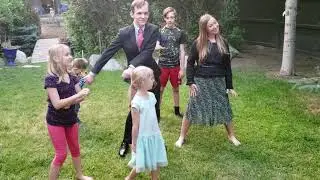 The Hawaiian Floss Dance
