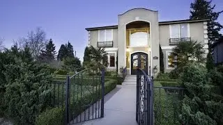 Timeless Mediterranean Villa in Bellevue, Washington