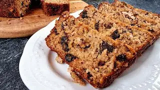 Make this diet cake with oats, yogurt and prunes! It's so delicious and healthy!