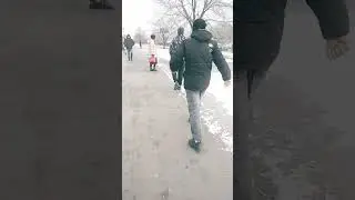Вахти сиёнка миниса омад🤣🤣🤣