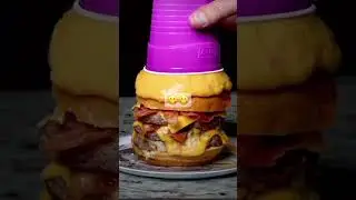 Burger fans..🙌🏻😋#burger #food #foodie #foodlover #foodshorts #love #like #share #subscribe #yt