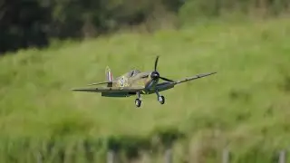 4K 120fps slow motion - R/C flying down the park