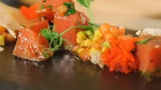 Севиче из тунца с тартаром из авокадо и томатов конкассе. Рецепт от шеф-повара.