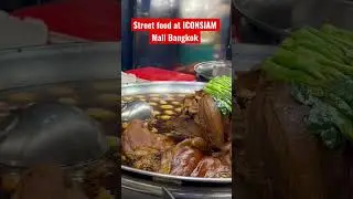 Who’s hungry now? #bangkok #bangkokstreetfood #thaifood #iconsiam #thailand