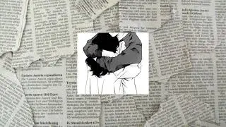 sleeping on your bf's chest\спишь на плече своего парня во время поездки на поезде