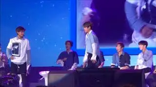 [Fancam]171006 Park Jihoon 박지훈 & Park WooJin 박우진 - 粉红香肠团 Pink Sausages Dancing Part